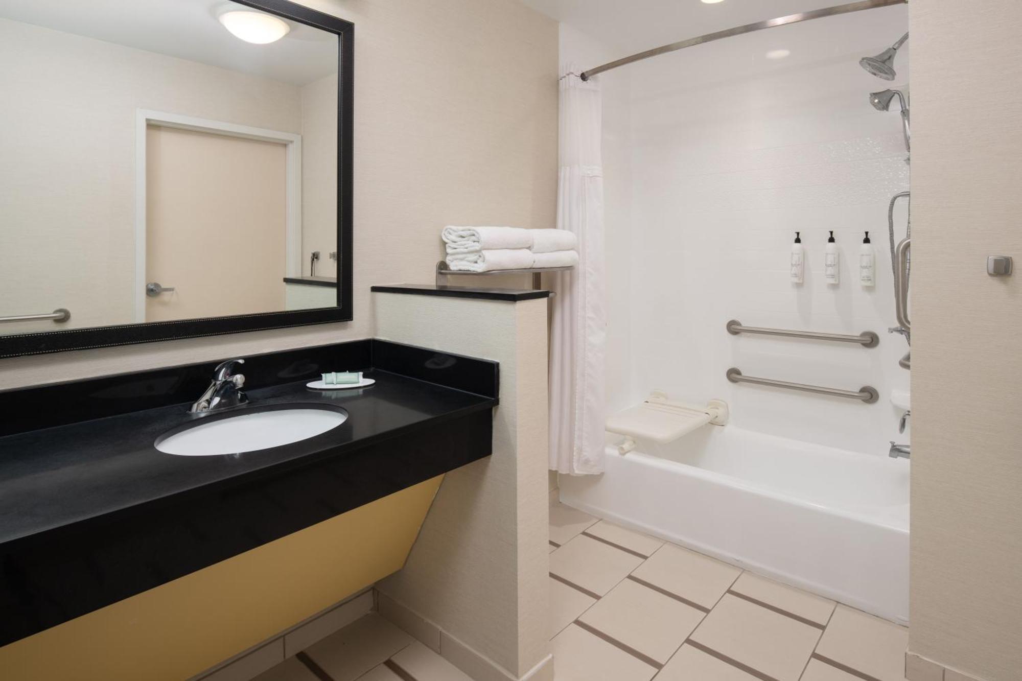 Fairfield Inn & Suites By Marriott Tampa Westshore/Airport Exterior foto